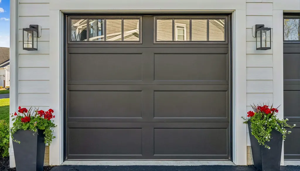 Clopay Bridgeport Steel garage door, example 5