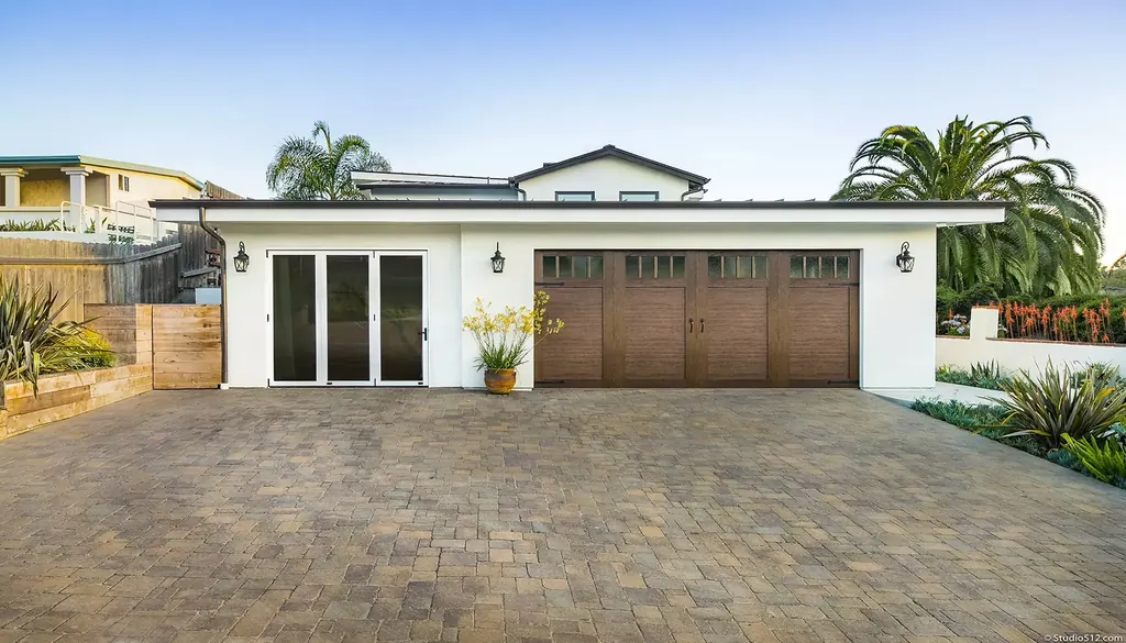Clopay Canyon Ridge Louver garage door, example 3