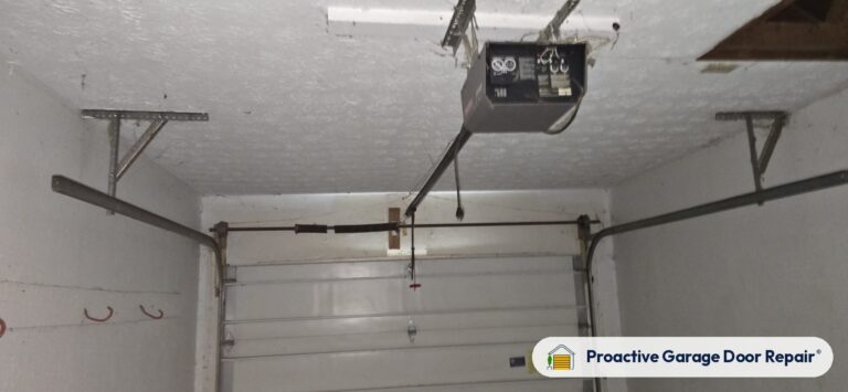 Garage door repair in Lorain, OH, photo 1