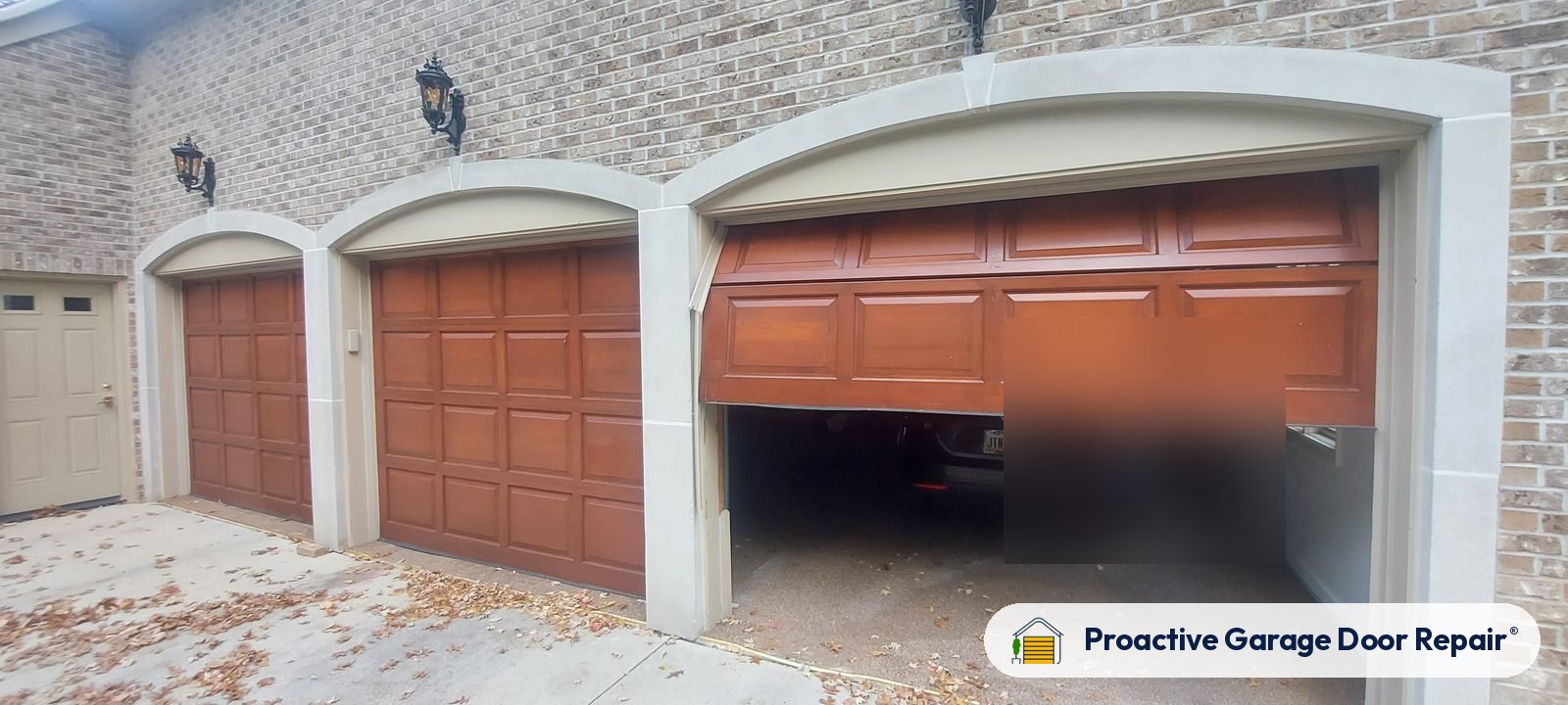Residential garage door on a Proactive Garage Door Repair job, photo 3