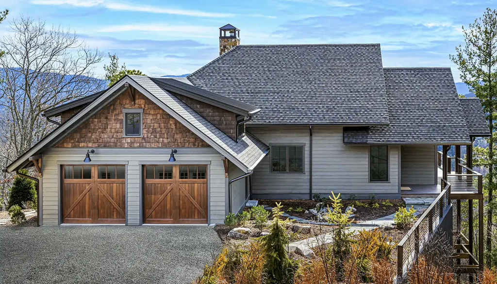 Clopay Reserve Wood Limited Edition garage door, example 2
